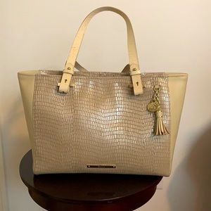 Brahmin medium Asher tote- champagne
